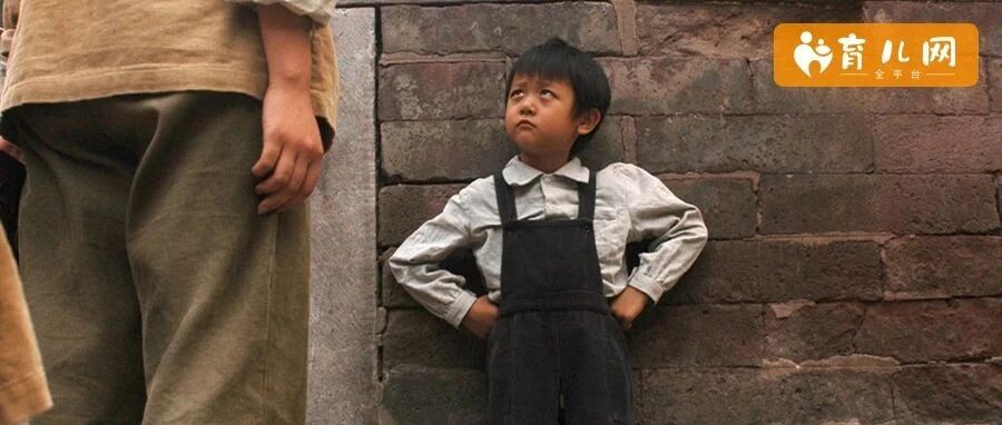 10岁男孩砸死邻居被判赔78万，别在该立规矩的年纪纵容孩子！