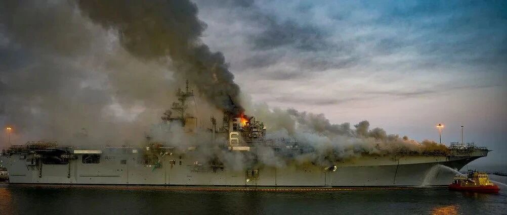战舰爆炸起火！揭开超级大国海军的短板，与先进水平已差距50年以上！