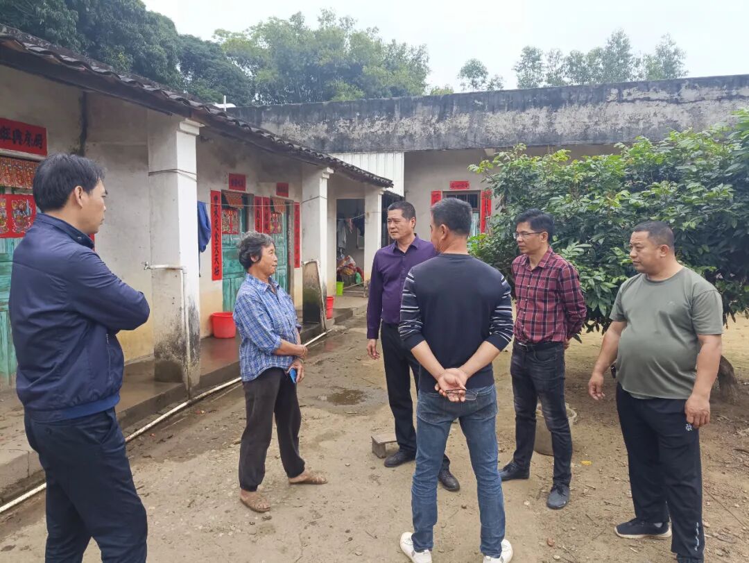 石湾镇人大:解决民生小事 代表行动迅速 - 县区人大 - 北海市人民政府