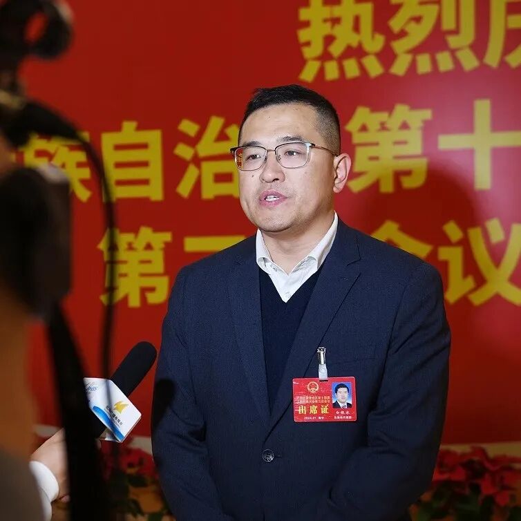 当前位置:>首页>北海市人大常委会>版块一>人大要闻>合浦县县长白银冰