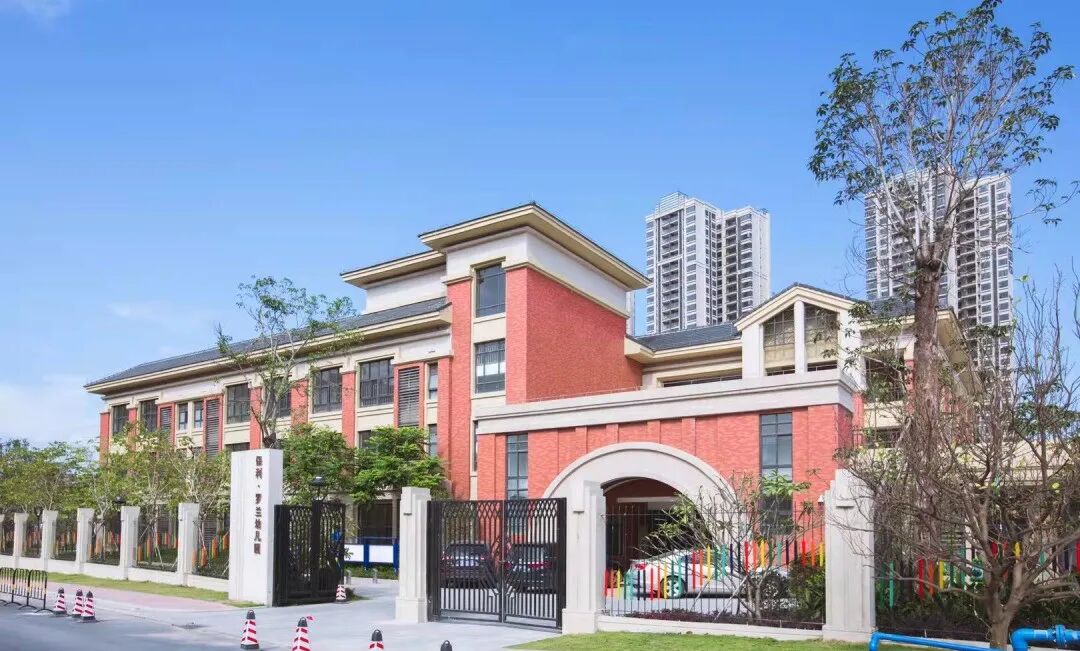 黄埔保利罗兰国际四期特价房源3.8万起！