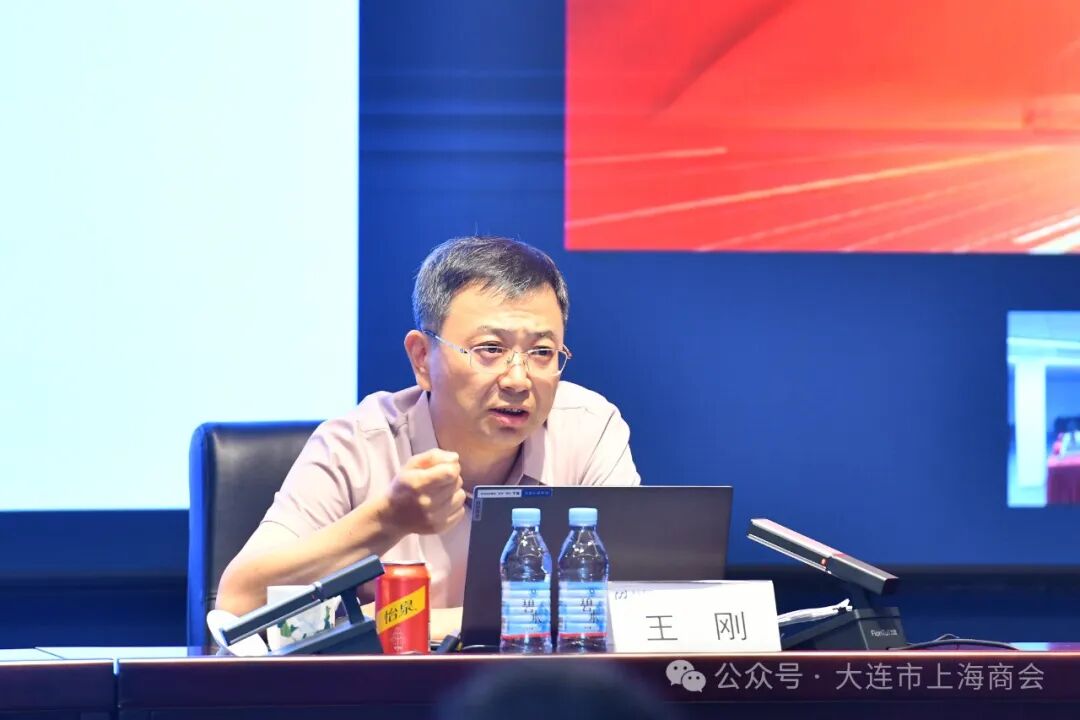 沪连先锋 澎湃向新 大连市上海商会联合会长单位、浦发银行大连分行及商会党建共建单位 开展“迎七一”党建联建活动(图5) 图片