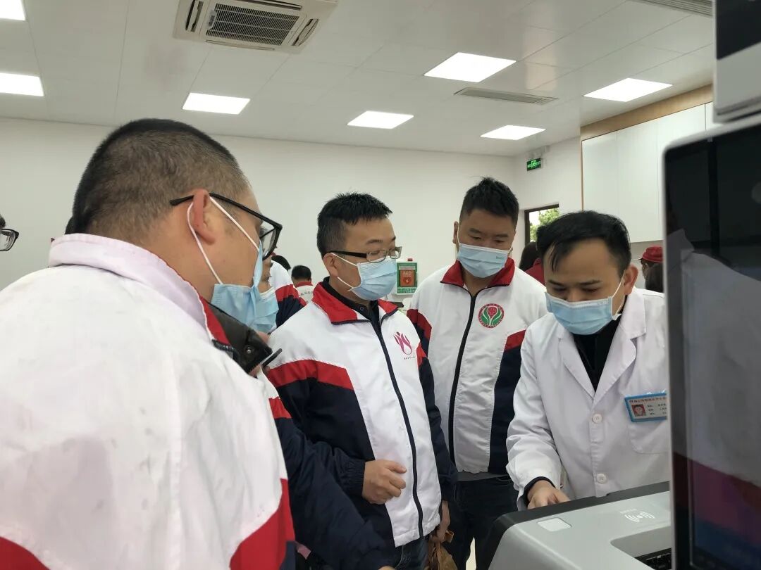 献血屋怎么开撸起袖子、迈开腿、撒开玩，这帮热情的人不怕冷的_https://www.jmylbn.com_新闻资讯_第9张