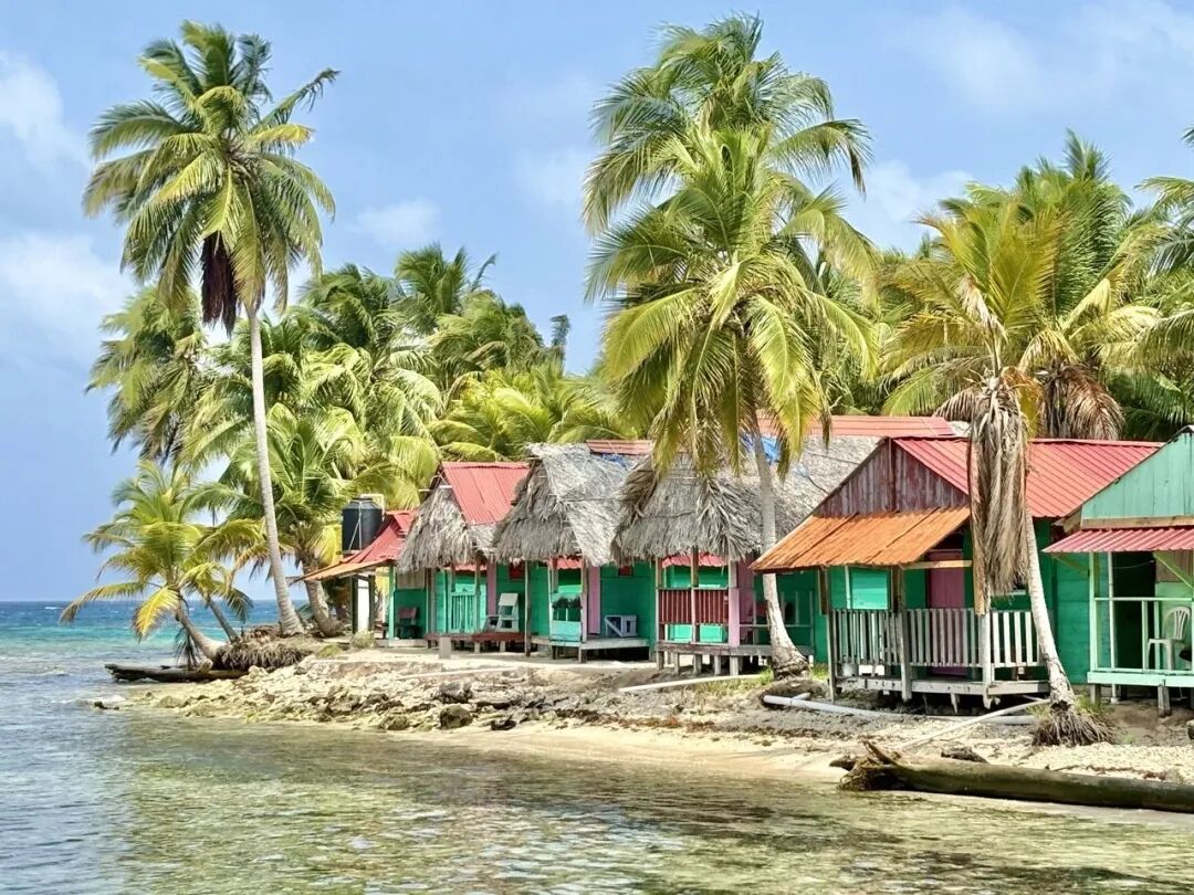 巴拿馬旅遊行程攻略2025】聖布拉斯群島自由行｜365 座原始小島× 浮潛天堂× 庫納族文化全指南Panama Travel Guide  2025｜San Blas Islands – 365 Pristine Islands,