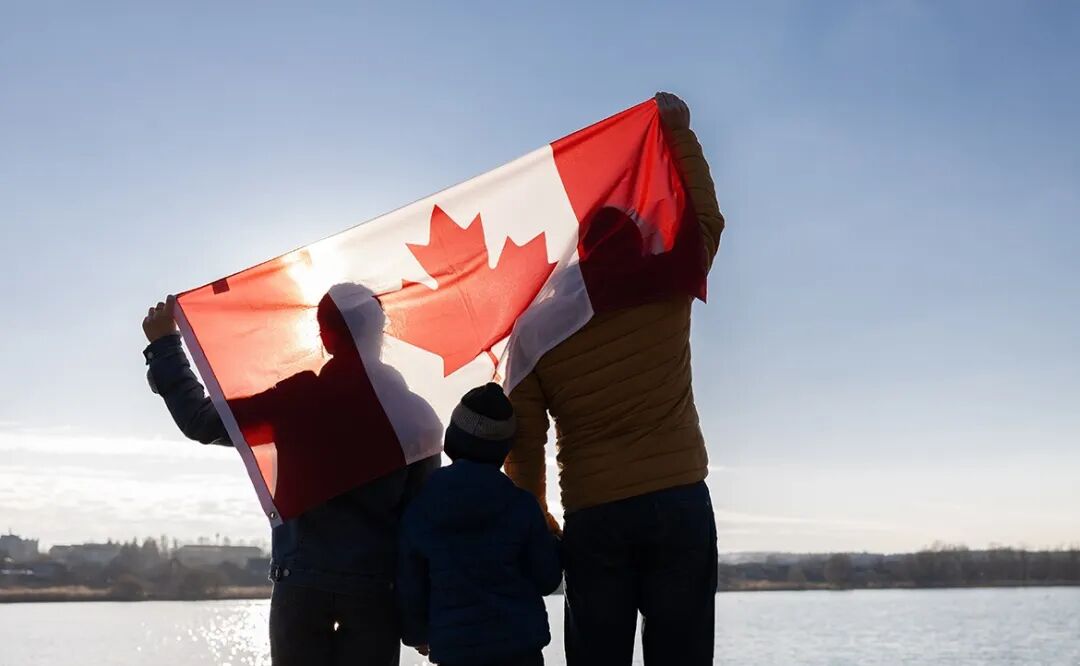 加拿大移民夢的殘酷真相：回不了家的異鄉人，為何被困在「沒有退路的豪賭」？｜楊峻杰Jay／讀者投書｜換日線