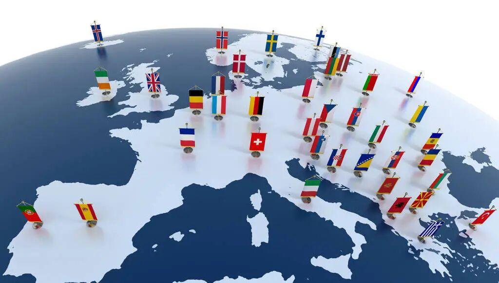 探索海外移民：追寻新的机遇与挑战_环境_文化_国家