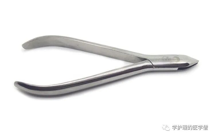 卵圆钳怎么持【护理操作】04无菌技术基本操作方法之使用无菌持物钳法_https://www.jmylbn.com_新闻资讯_第4张