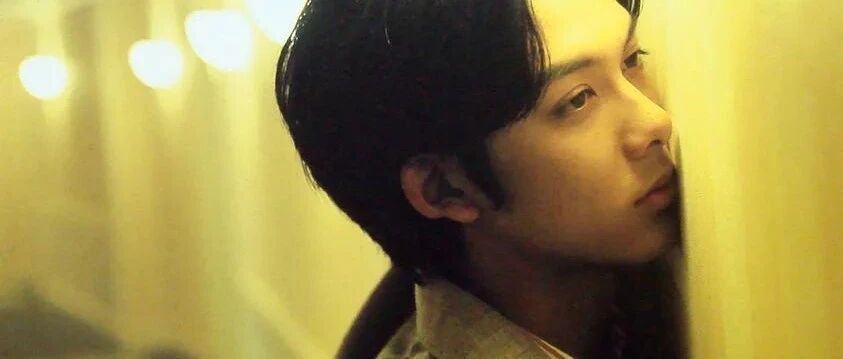 他被誉日本20世纪末最后的美少年，凭一个镜头爆红亚洲后“消失”20年…