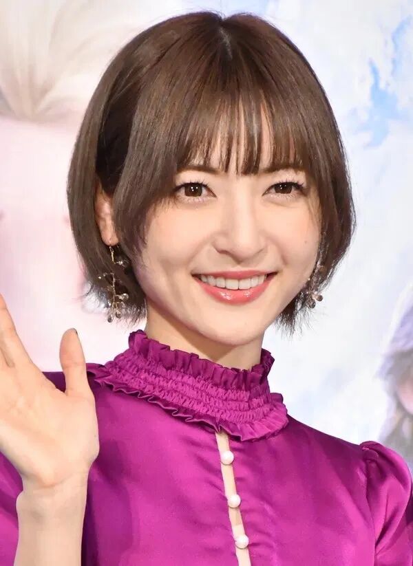 爱女坠亡后62岁拿下法学学位的她是如何成为昭和打不垮歌后的