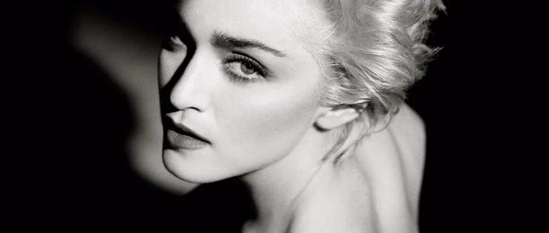 最不惧世俗的63岁传奇天后，一张新照震惊全世界，网友：被你骗了40年！