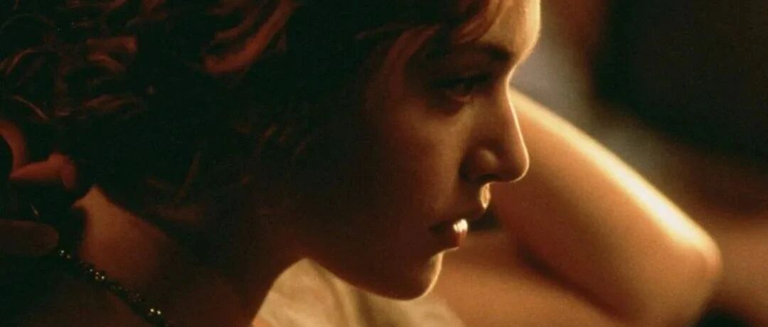 史上最“胖”的白月光，46岁的奥斯卡影后：请不要P掉我的赘肉