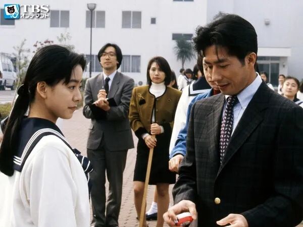 64岁日本顶级男神在好莱坞跑了20年龙套这次终于爆了