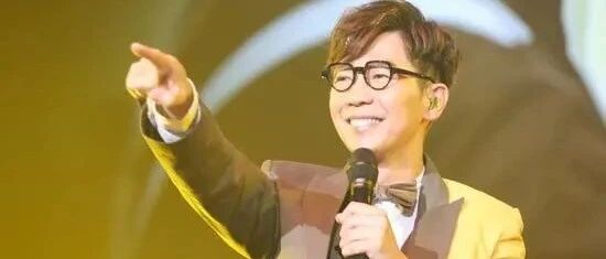 靠儿子“翻红”的他，是多少人的青春