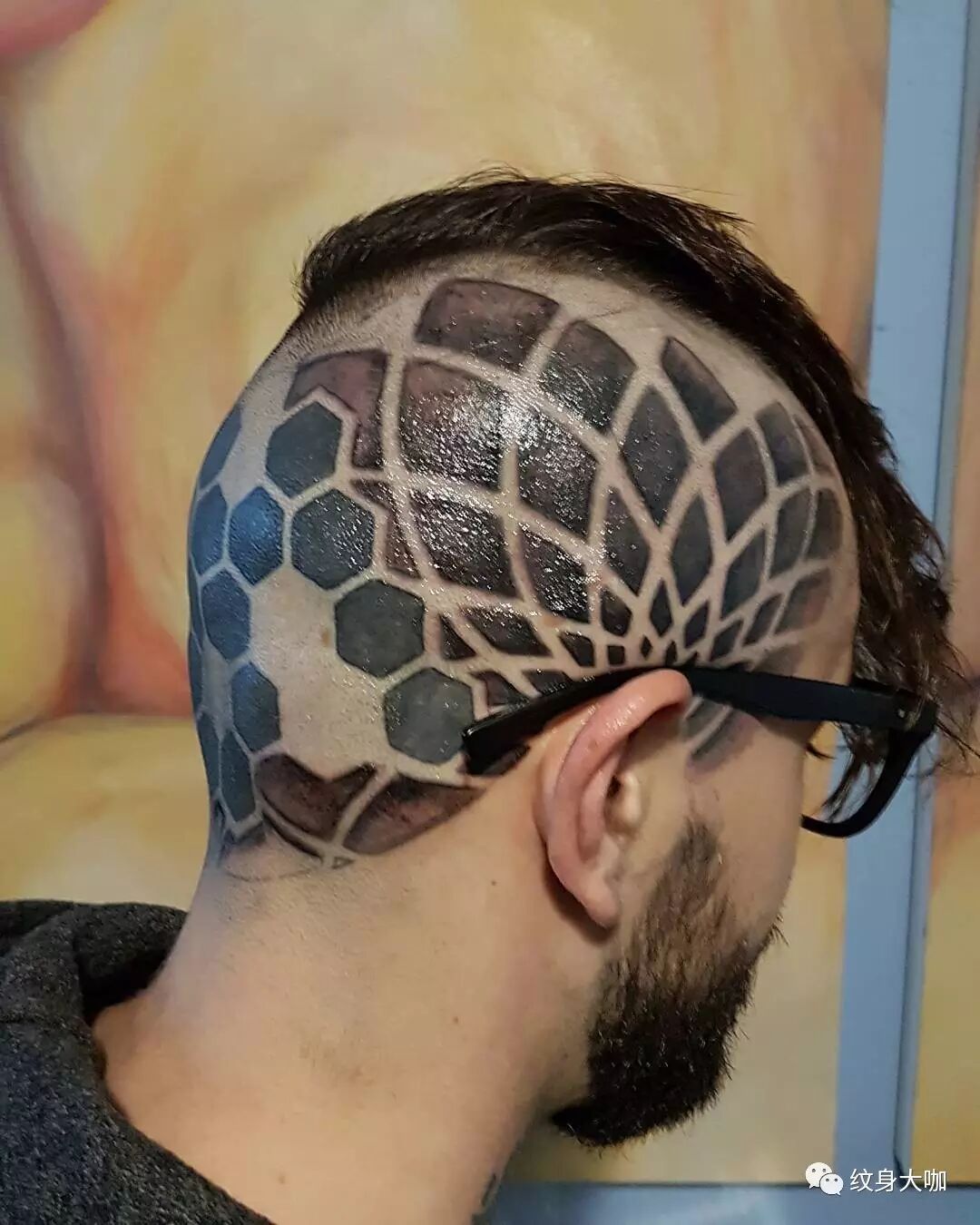 「光头」也可以如此霸气!~_纹身百科 - 纹身大咖