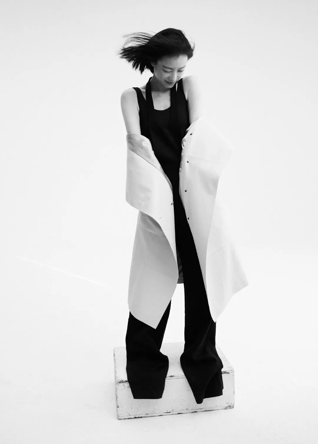 杂志大片引领时尚潮流