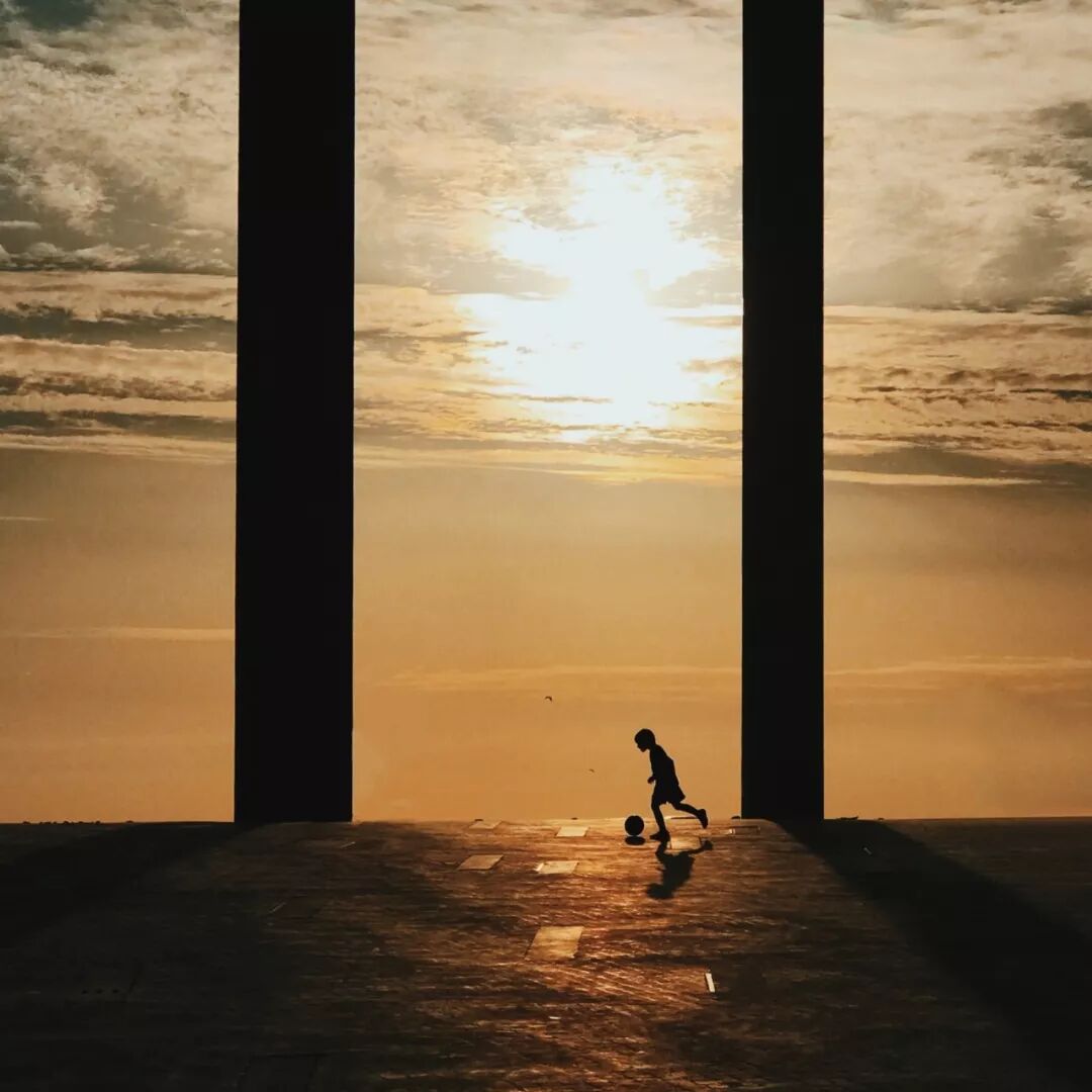 别人用手机拍的照片，为什么比你用相机拍的还好看