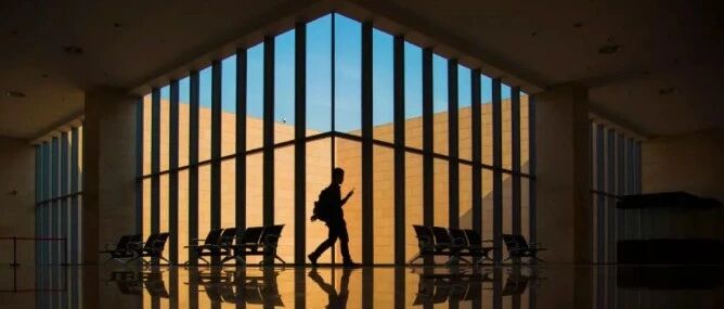 确诊之前，他曾经连续上了17个小时班