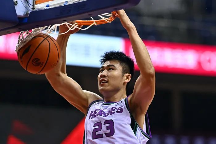 领先27分都能被逆转? 山东男篮这场球输得太窝囊了-微信头条网 领先27分都能被逆转? 山东男篮这场球输得太窝囊了