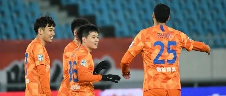 泰山队热身2：0胜广州队，田鑫段刘愚建功，国脚即将归队