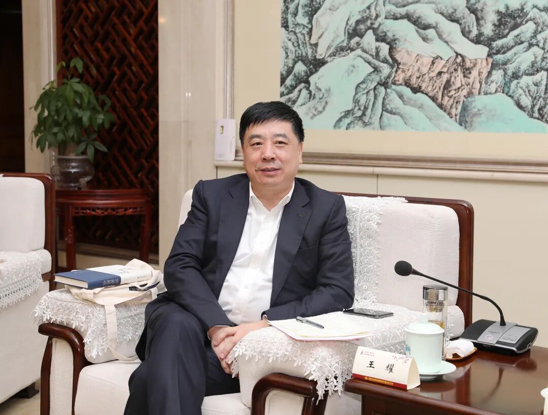 王耀李秋喜座谈：洋河携手汾酒共同推动行业发展