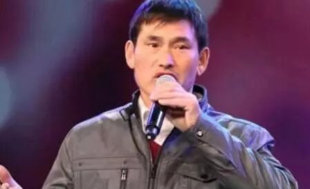 星光大道的“伪草根”，欺骗观众赚上亿资产，豪车豪宅娇妻被爆！（组图） - 1