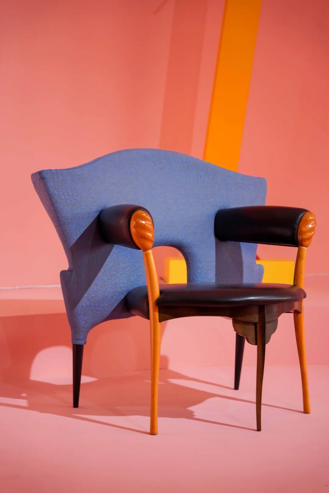 中国首次最大规模的孟菲斯风格设计展来了!