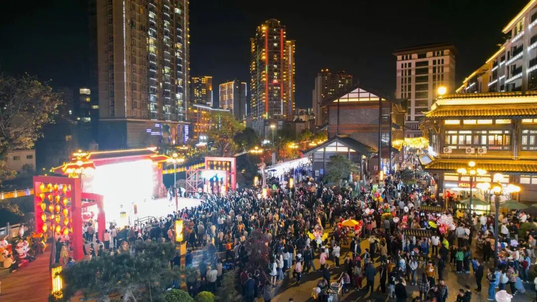 何超琼走进毕节织金解锁宝桢故里新姿势快来get