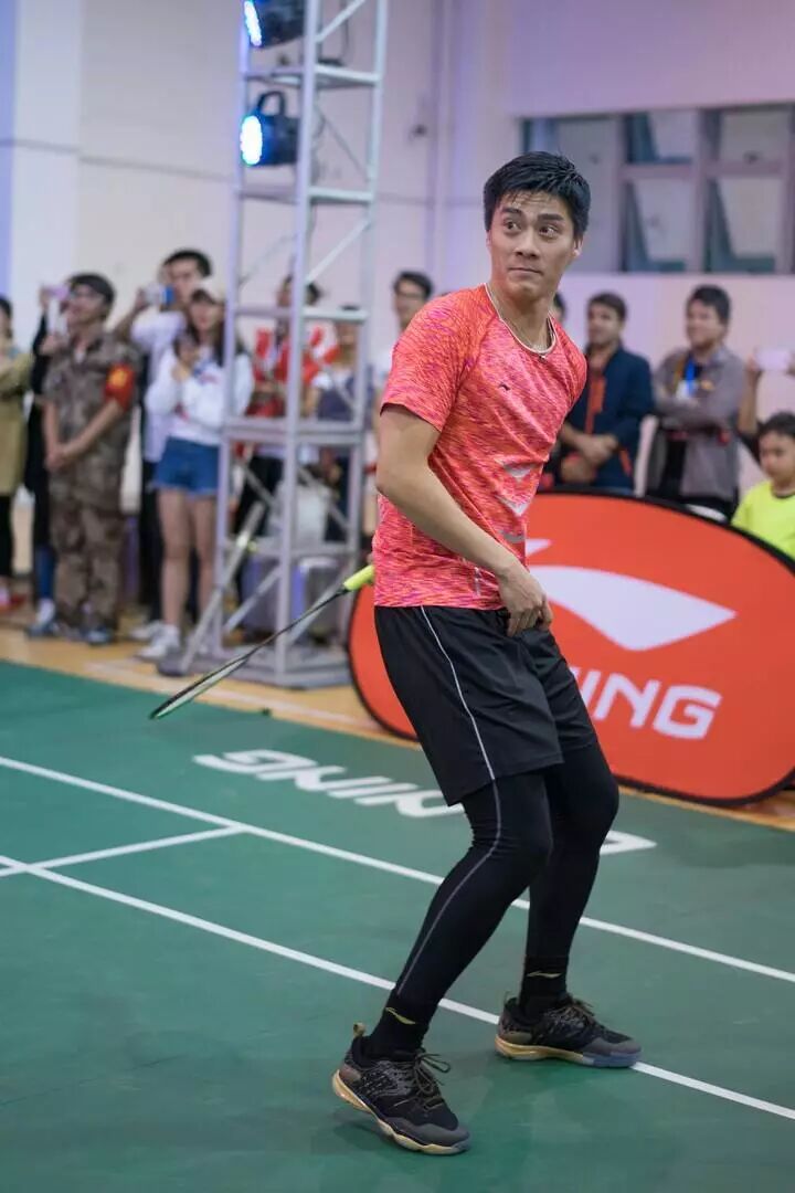 冠军意志奥运冠军傅海峰走进农林大