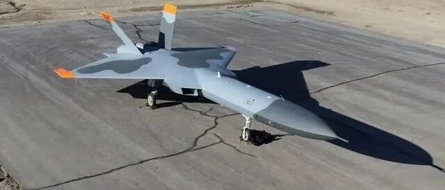 模拟歼20还是苏57？美军第五代靶机即将首飞，发动机废物利用