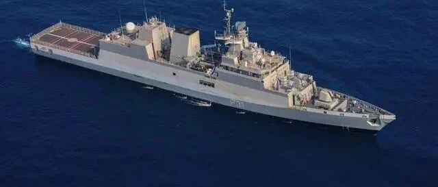 印度海军最新战舰服役，比056大一倍，反潜不咋地、防空全放弃