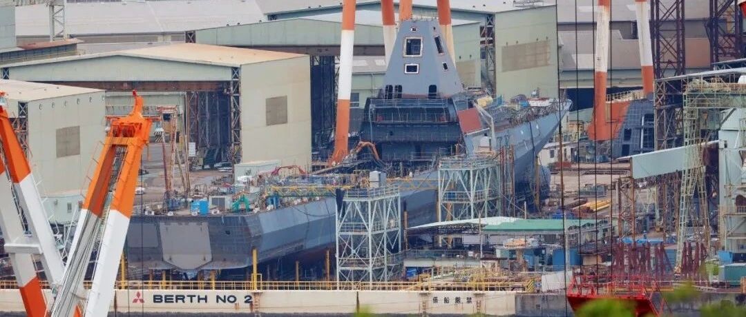 日本最新科幻战舰将下水，2艘同时建造，综合桅杆外形酷似055