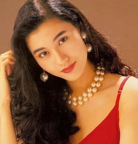 她嫁人后，所有豪门太太都松了一口气！（组图） - 8