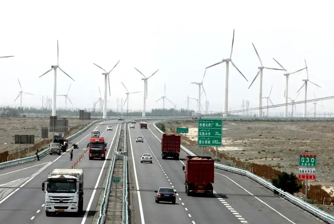 高速公路的起点是东北第一大城市沈阳市,终点是海南省省会海口市