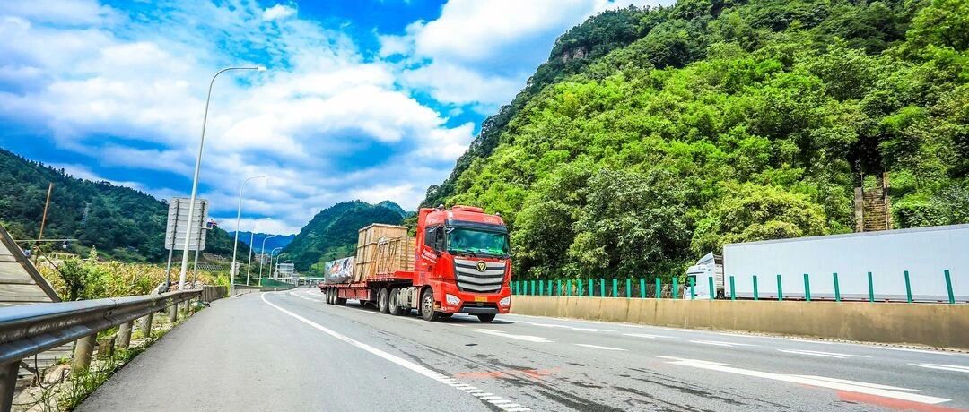 自动挡销量暴涨，中国重卡开始改朝换代？| 中国汽车报