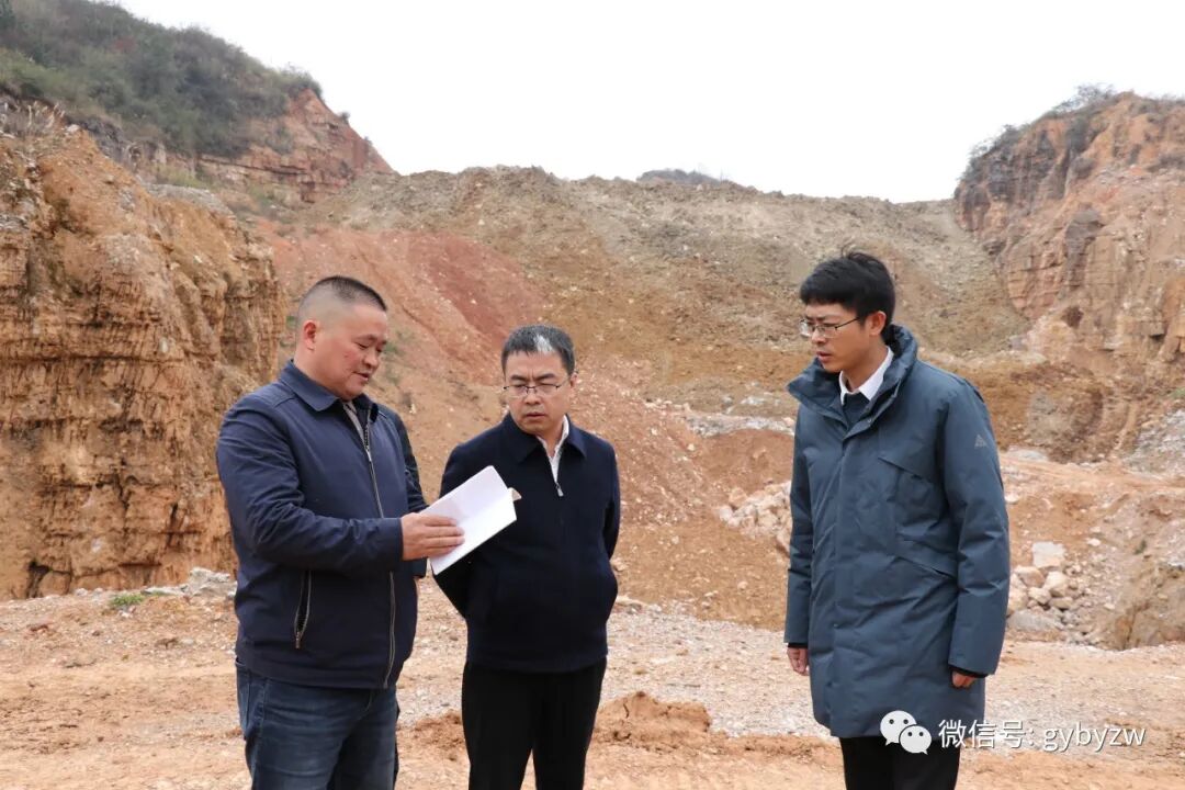 贵阳白云区长唐樾带队开展生态环保信访举报案件现场核查调研