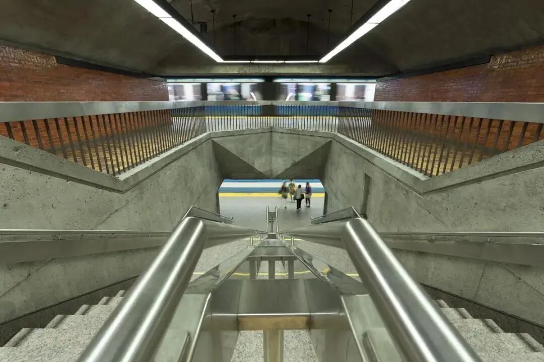 疯狂地下城未来人类城市生存空间狂想