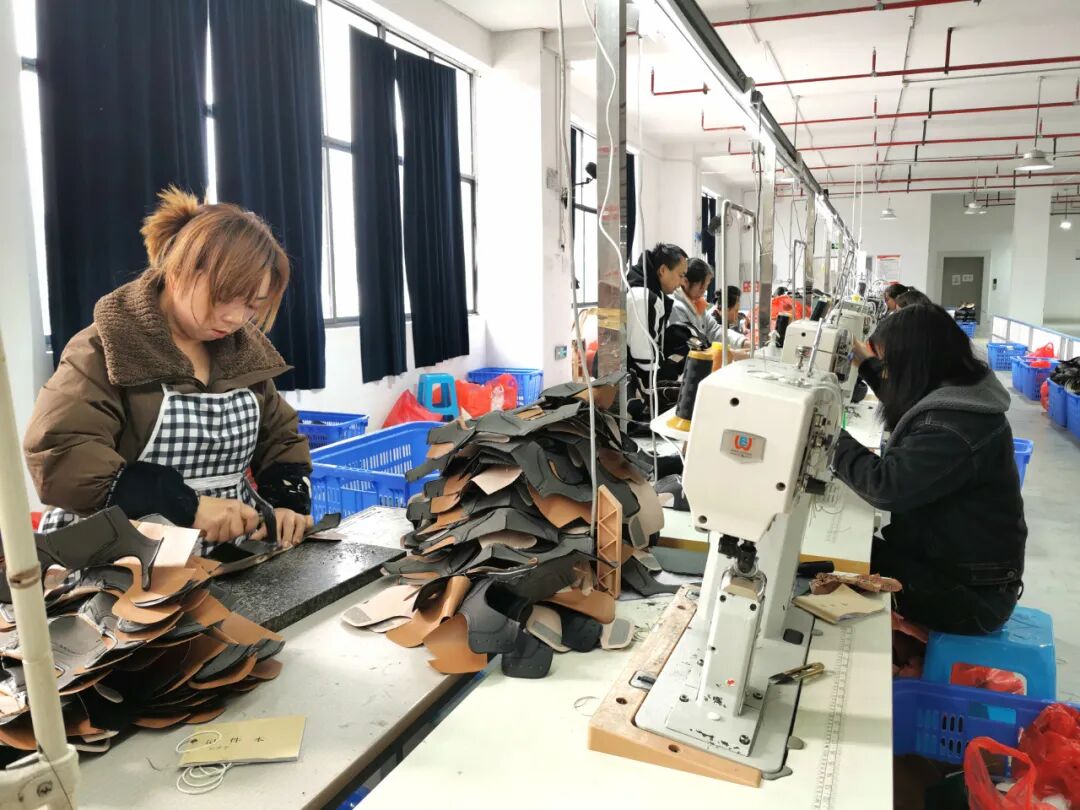 奋进的春天丨贵州鞋城赶订单忙生产