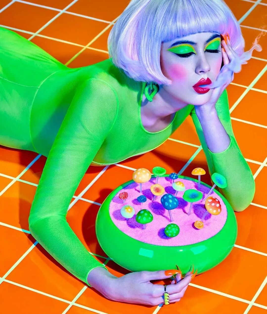 艺术与设计 - 法国病态美学摄影师,口味独特爱拍「非主流」