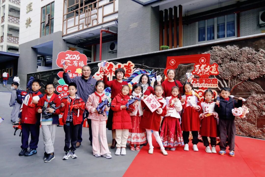 “神兽归笼”现场！台江各校开学“大片”上演！