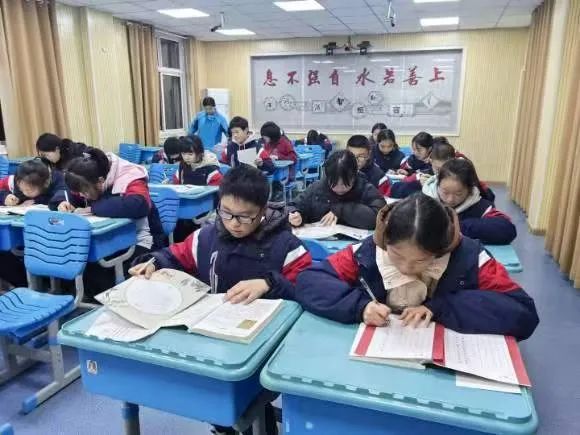 高城镇中心学校举办“漂水河杯”书法比赛活动书法比赛