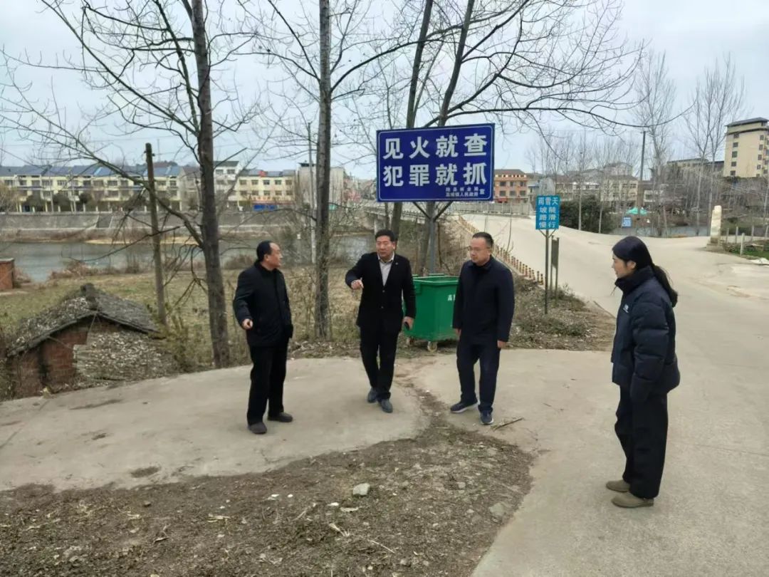 清洁家园齐奋战    周末工作不打烊清洁家园,高城镇,周末活动,环境卫生,社区清理