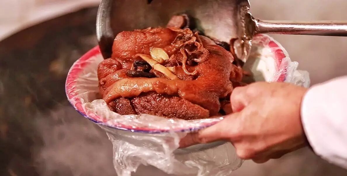 闽南地区,地位非同一般61封猪脚61却因一道肉菜名声在外沿海地区