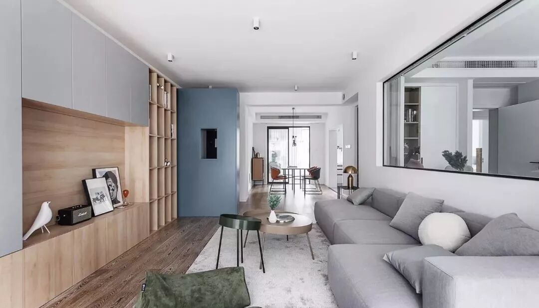 110㎡现代简约三室 一扇大玻璃窗成亮点