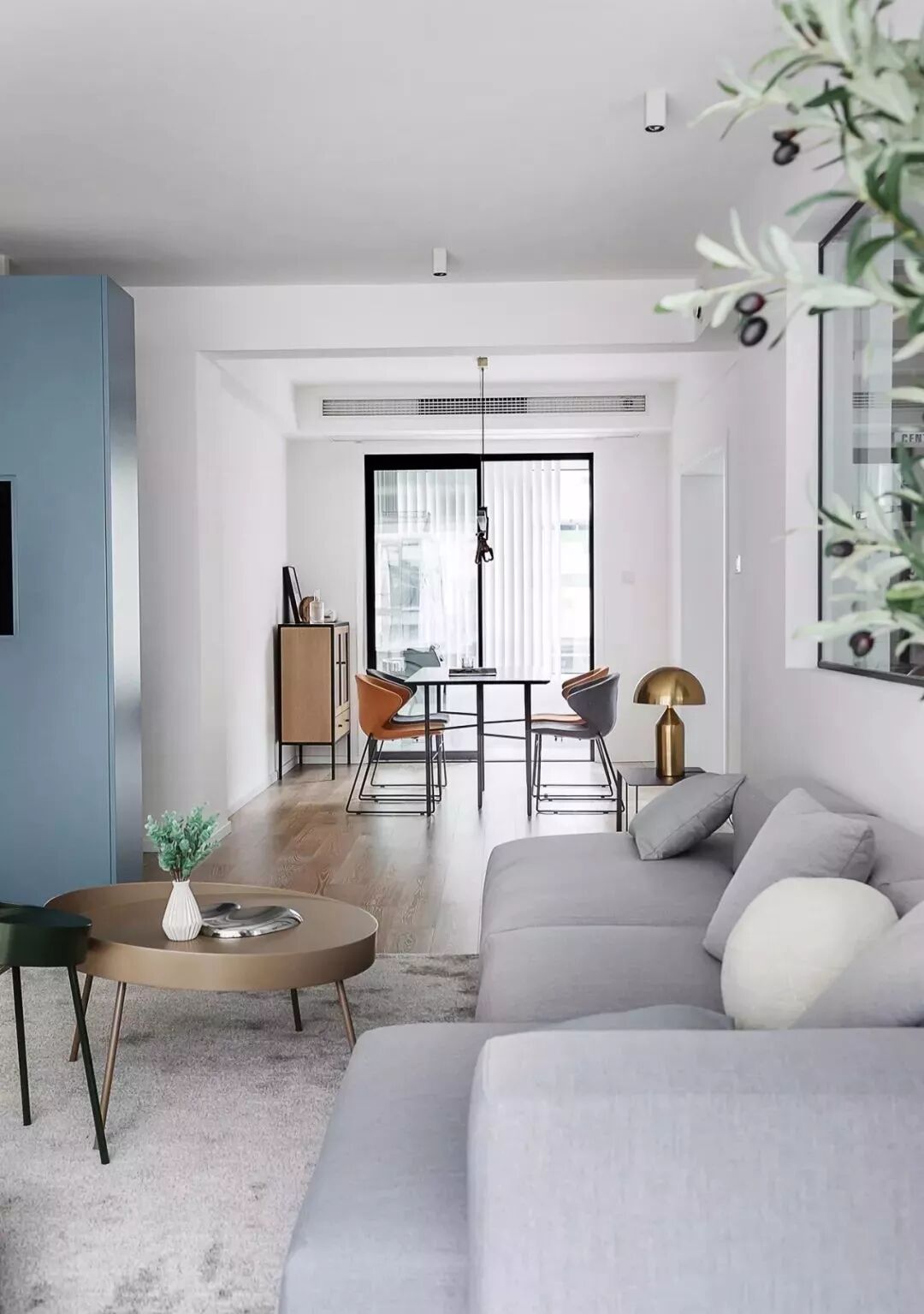 110㎡现代简约三室 一扇大玻璃窗成亮点