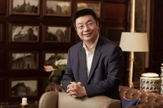 又一个首富移民外国，公司上市暴露出真正国籍，在中国赚了几百亿_江南春