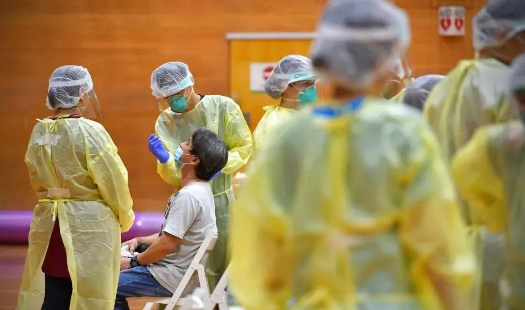 可怕：留学生拿加拿大阴性报告回国，下飞机就被确诊！这航班13人感染…（组图） - 12