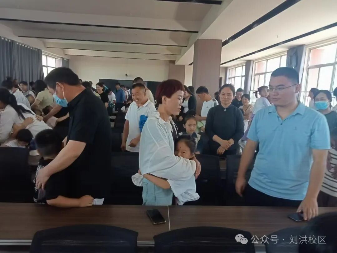 相遇刘洪绽放美好蒙阴一小刘(图32)