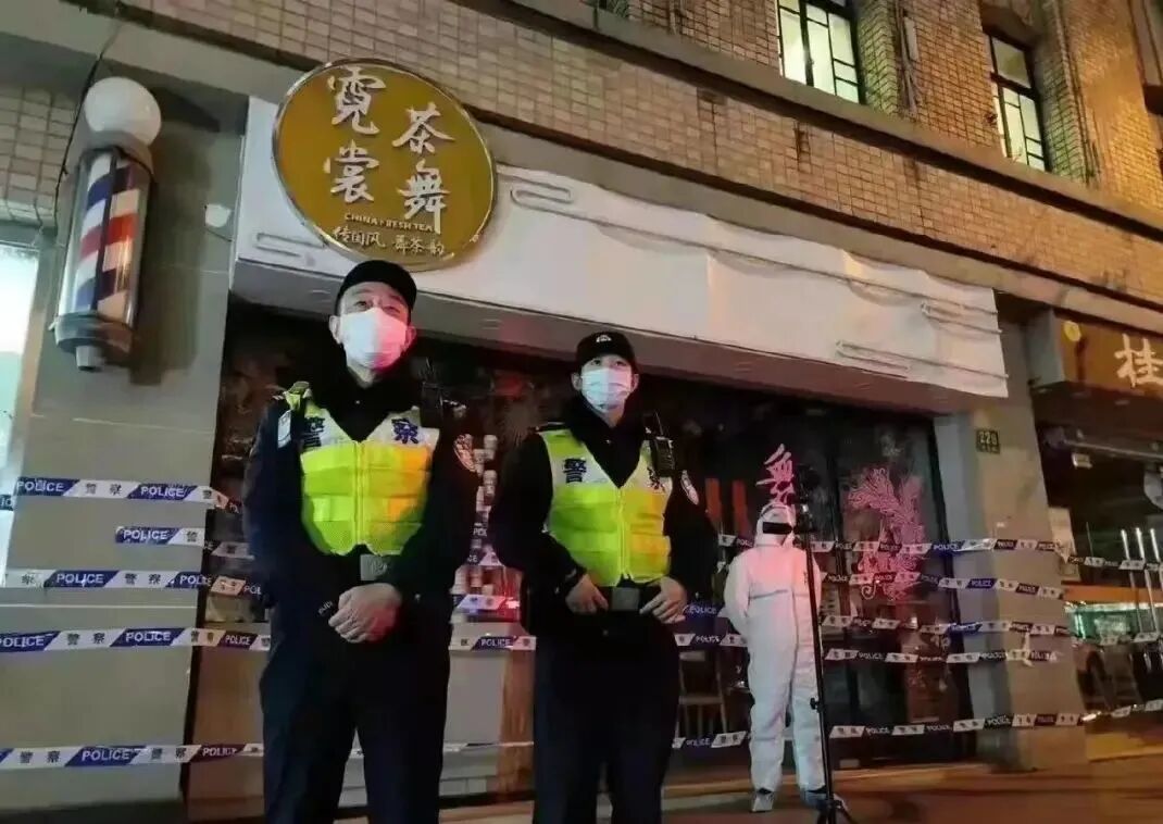 从精准防控标杆到一周三万，上海怎么了？（组图） - 29