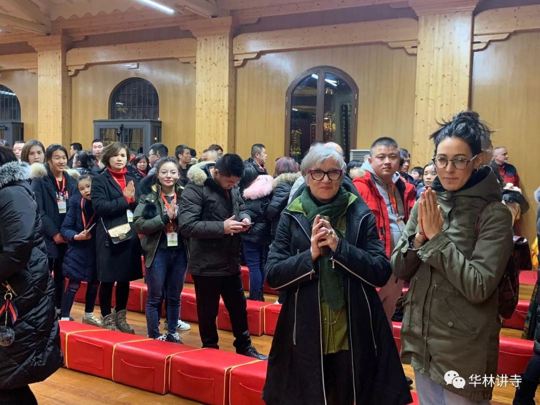 意大利普华寺举行2019新年撞钟祈福法会然相法师受邀出席