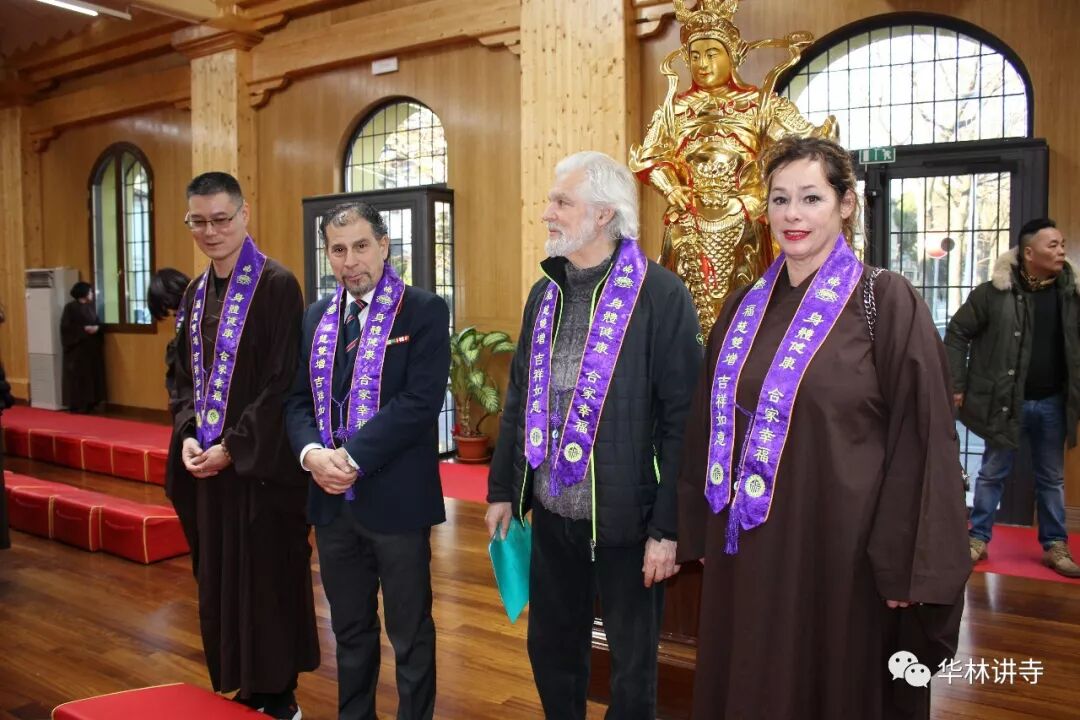 意大利普华寺举行2019新年撞钟祈福法会然相法师受邀出席